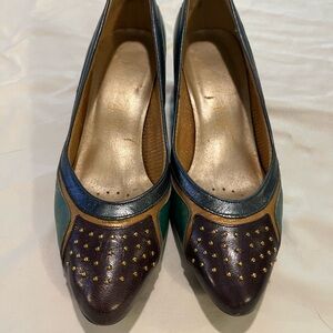 Elegant Multicolor Leather Pumps